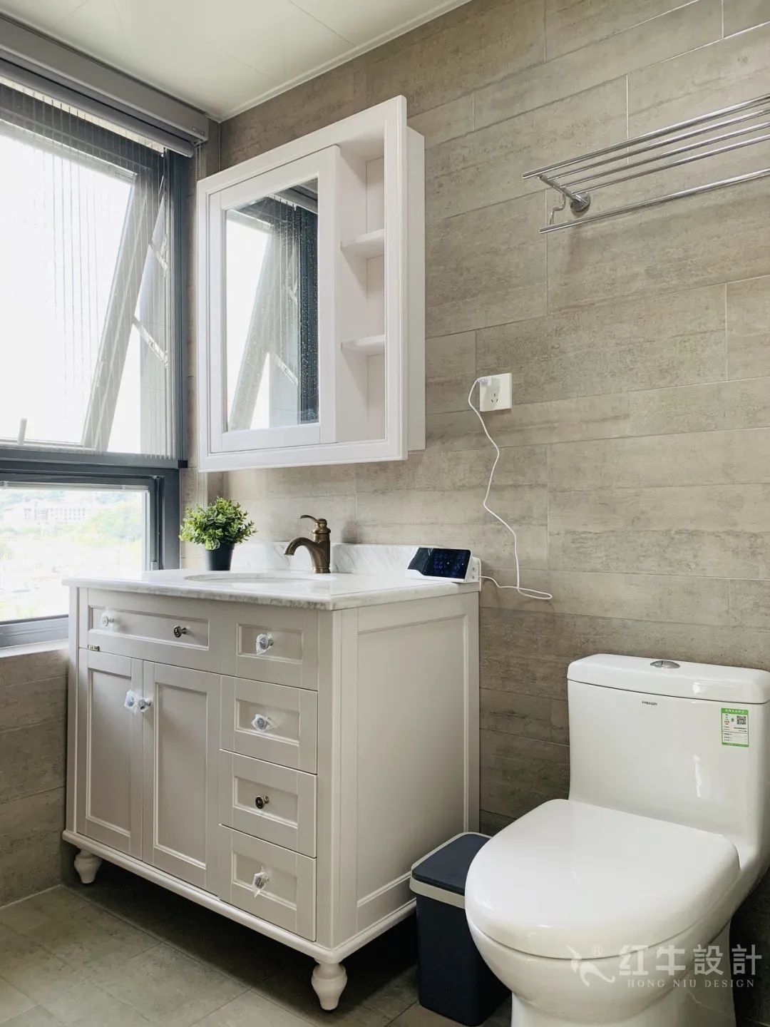 孟宪涛_保利国际社区115㎡现代北欧--简洁明亮之家，一人独居太惬意！15实景效果_卫生间